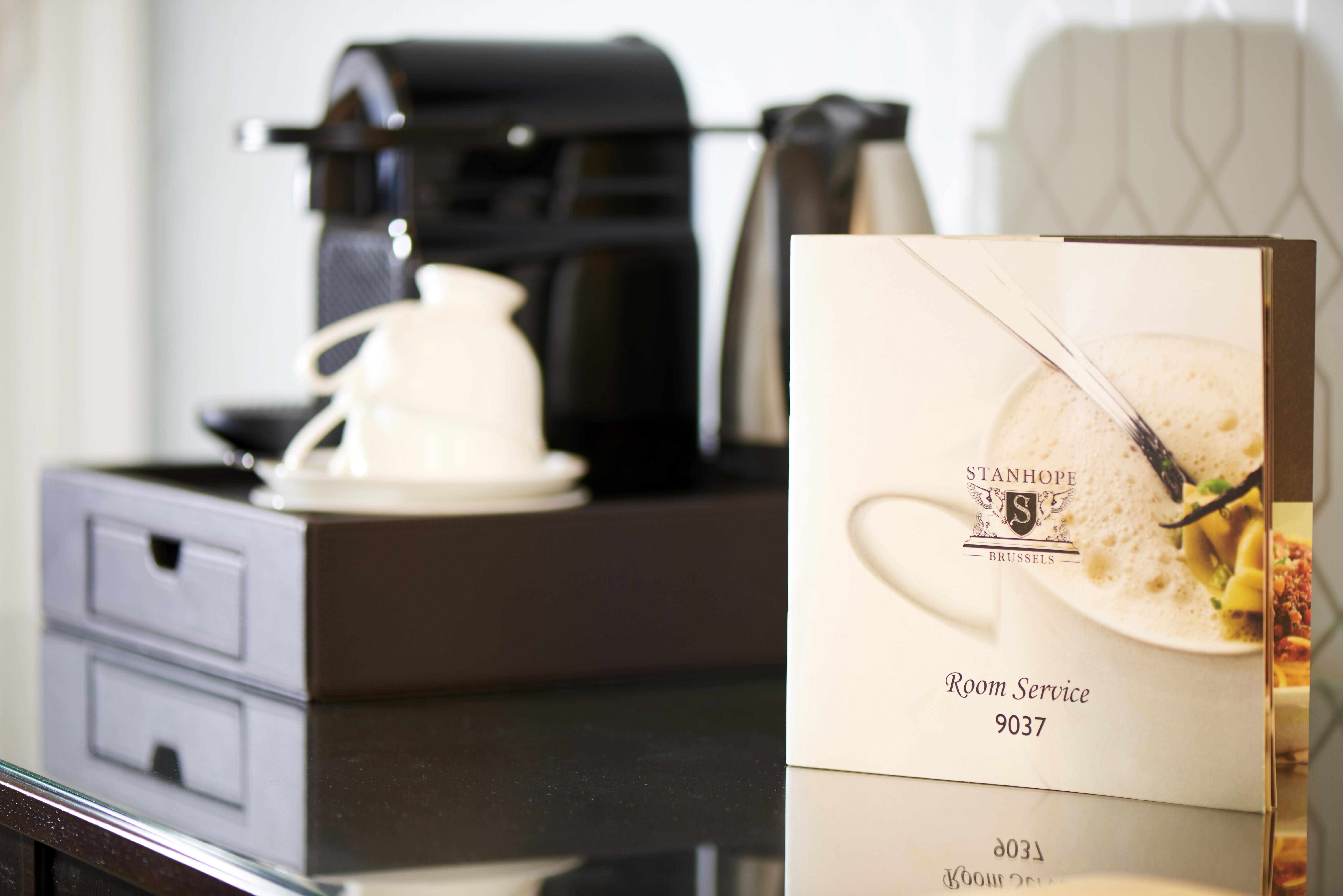 Stanhope Hotel By Thon Hotels Брюссель Экстерьер фото Room service menu