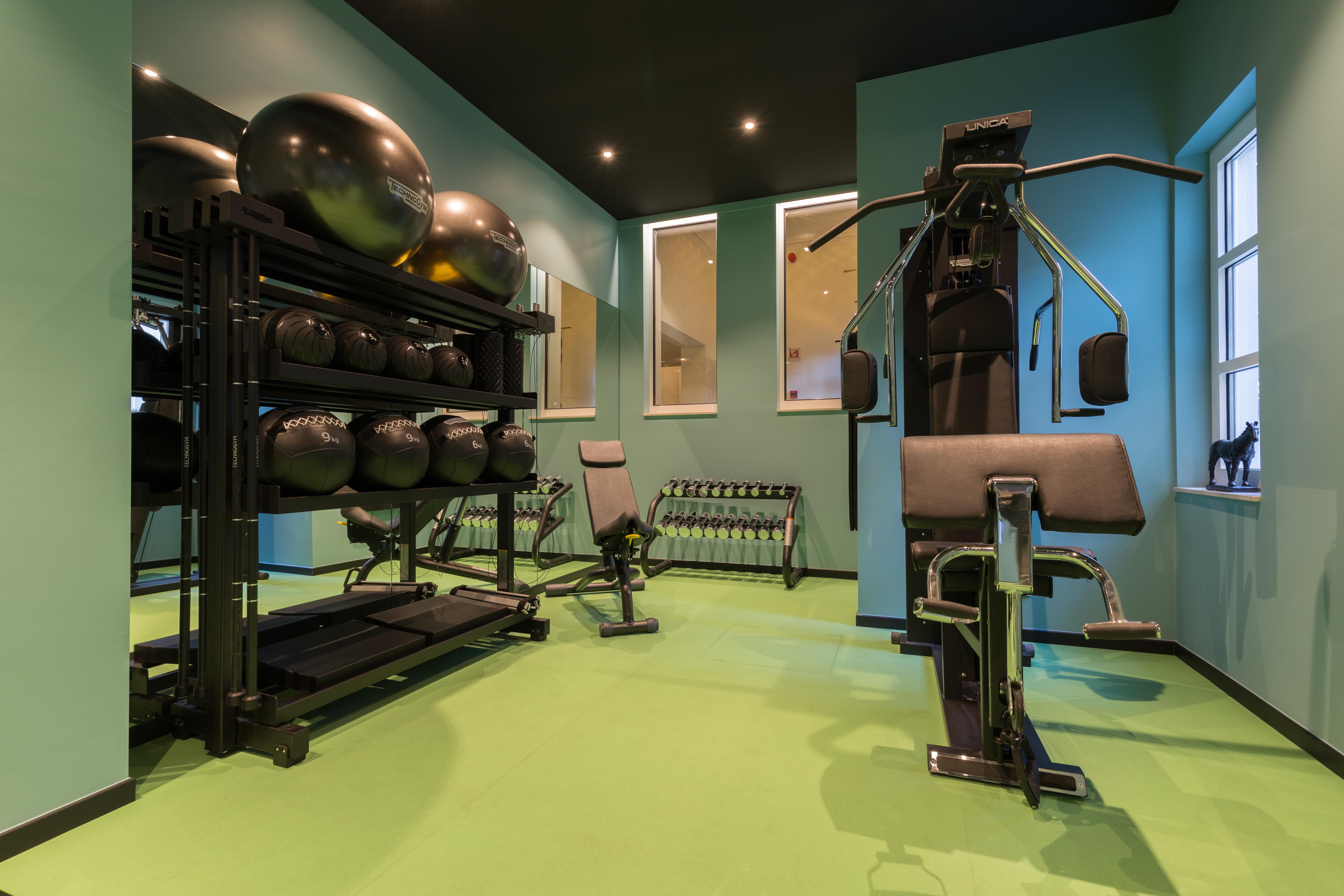 Stanhope Hotel By Thon Hotels Брюссель Экстерьер фото The gym at the hotel