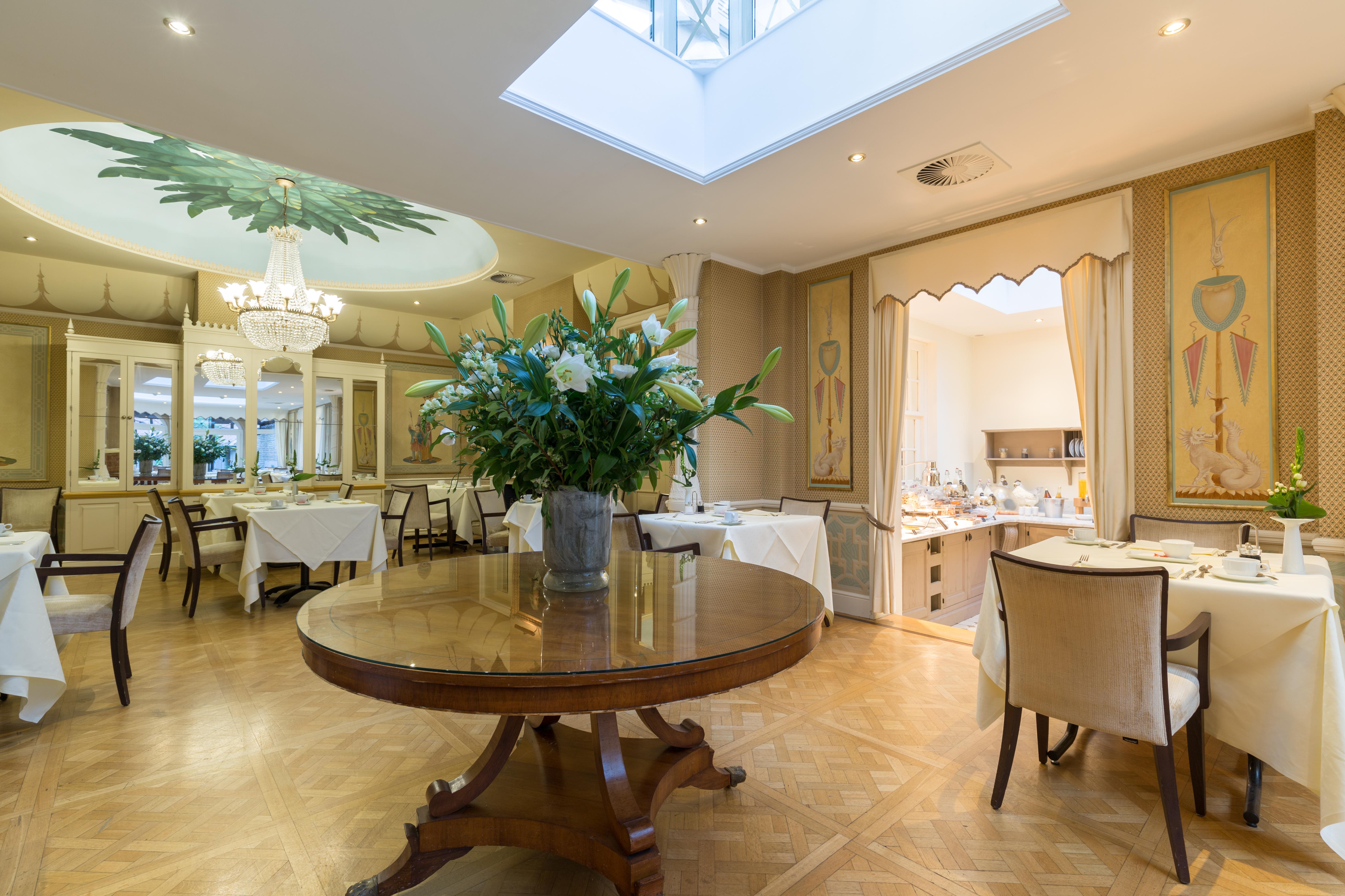 Stanhope Hotel By Thon Hotels Брюссель Экстерьер фото The interior of the restaurant
