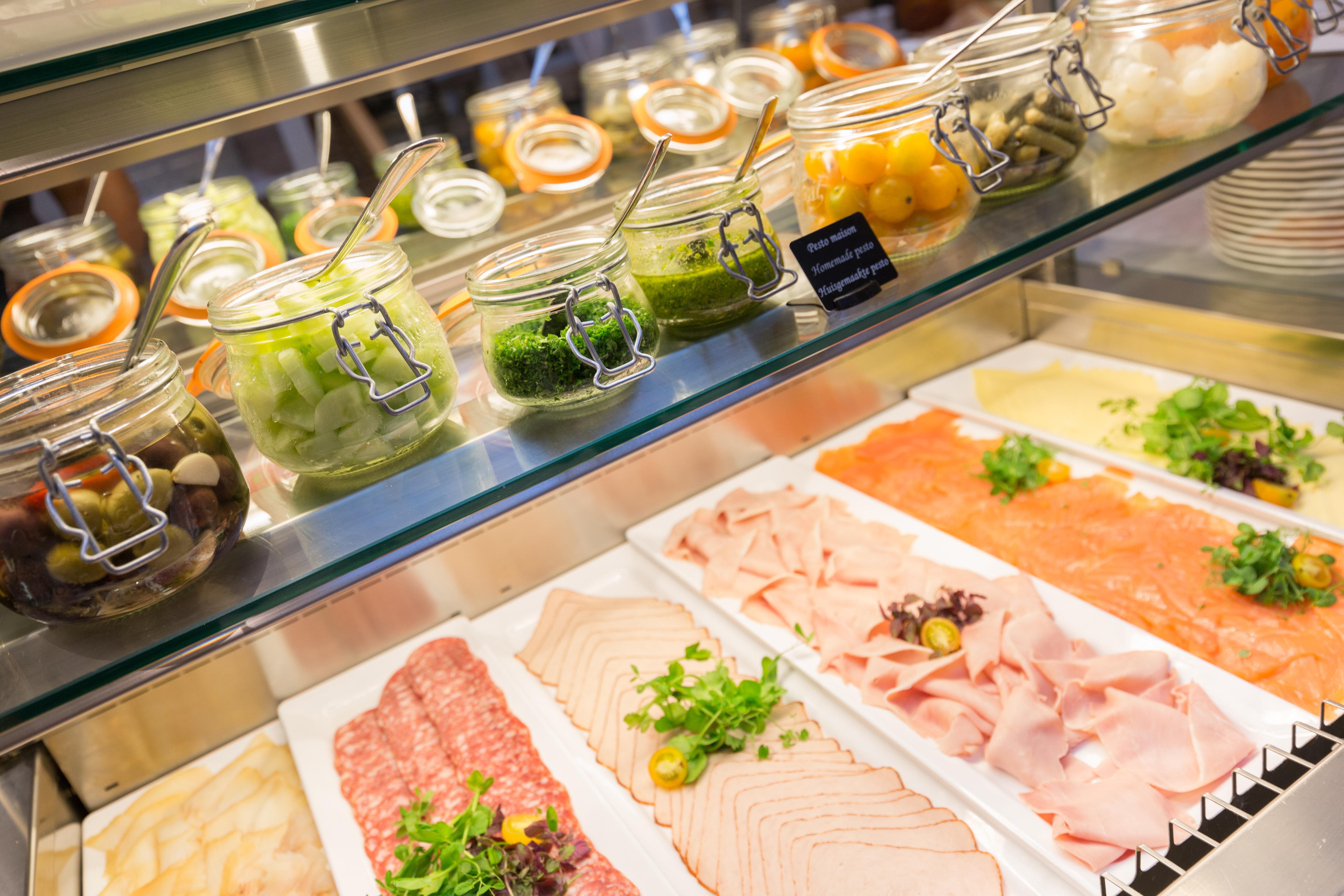 Stanhope Hotel By Thon Hotels Брюссель Экстерьер фото A display of cold cuts
