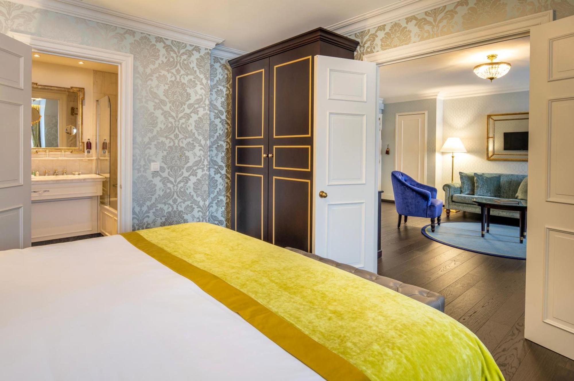 Stanhope Hotel By Thon Hotels Брюссель Экстерьер фото A suite at the hotel