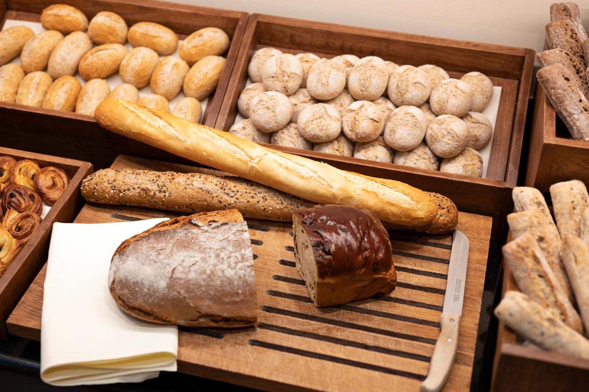 Stanhope Hotel By Thon Hotels Брюссель Экстерьер фото Bread